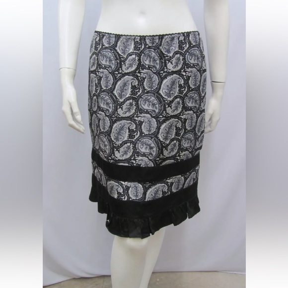 Nanette Lepore Silk Skirt Paisley Print With Ruffles Size 6 - Picture 1 of 5